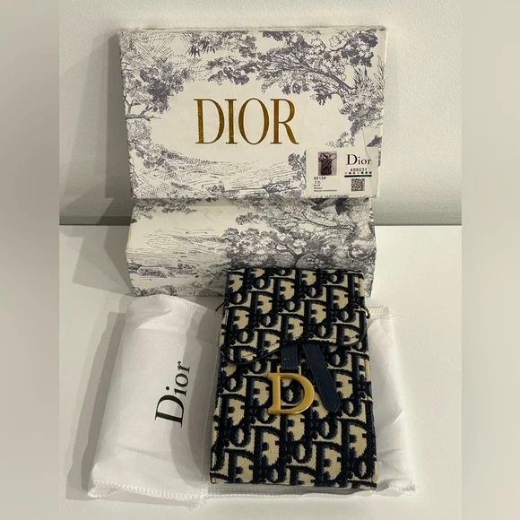 CD Dior Logo Crossbody Bag - Picture 2 of 7